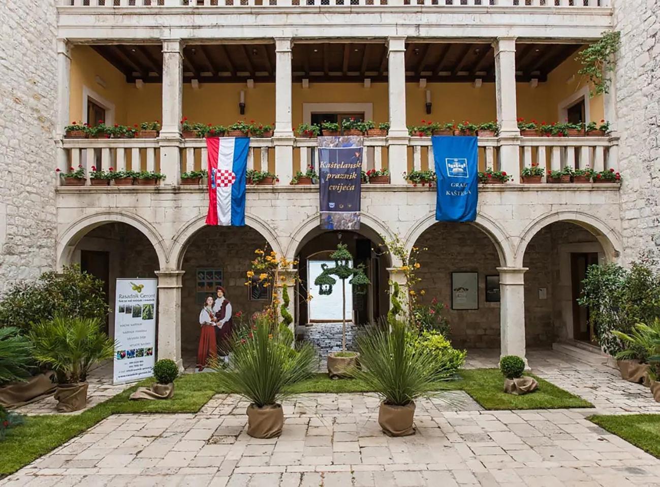 Ferienwohnung Palmaja Kaštela Exterior foto