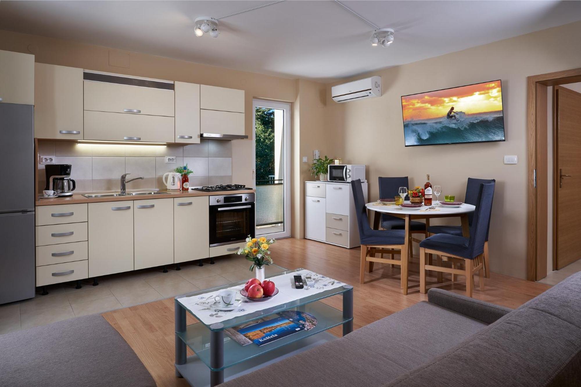 Ferienwohnung Palmaja Kaštela Exterior foto